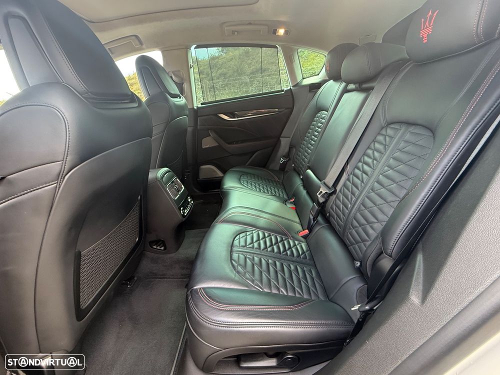 Maserati Levante S Q4 GranSport - 21