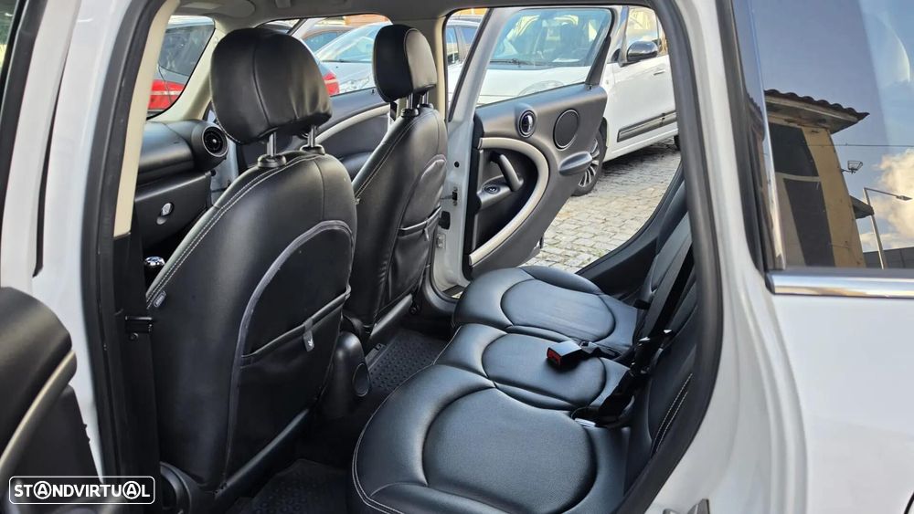 MINI Countryman Cooper D - 15