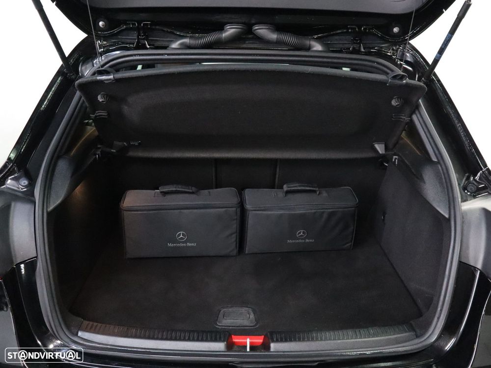 Mercedes-Benz A 250 e Style Plus - 20