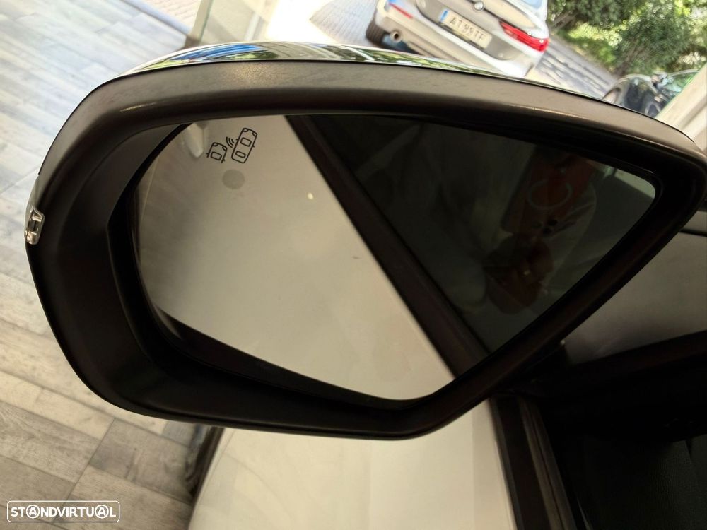 Peugeot 3008 1.2 PureTech Allure Pack EAT8 - 25