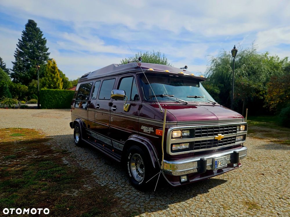 Chevrolet G20 1993 photo 2