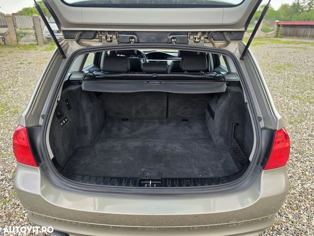 BMW Seria 3 320d - 14