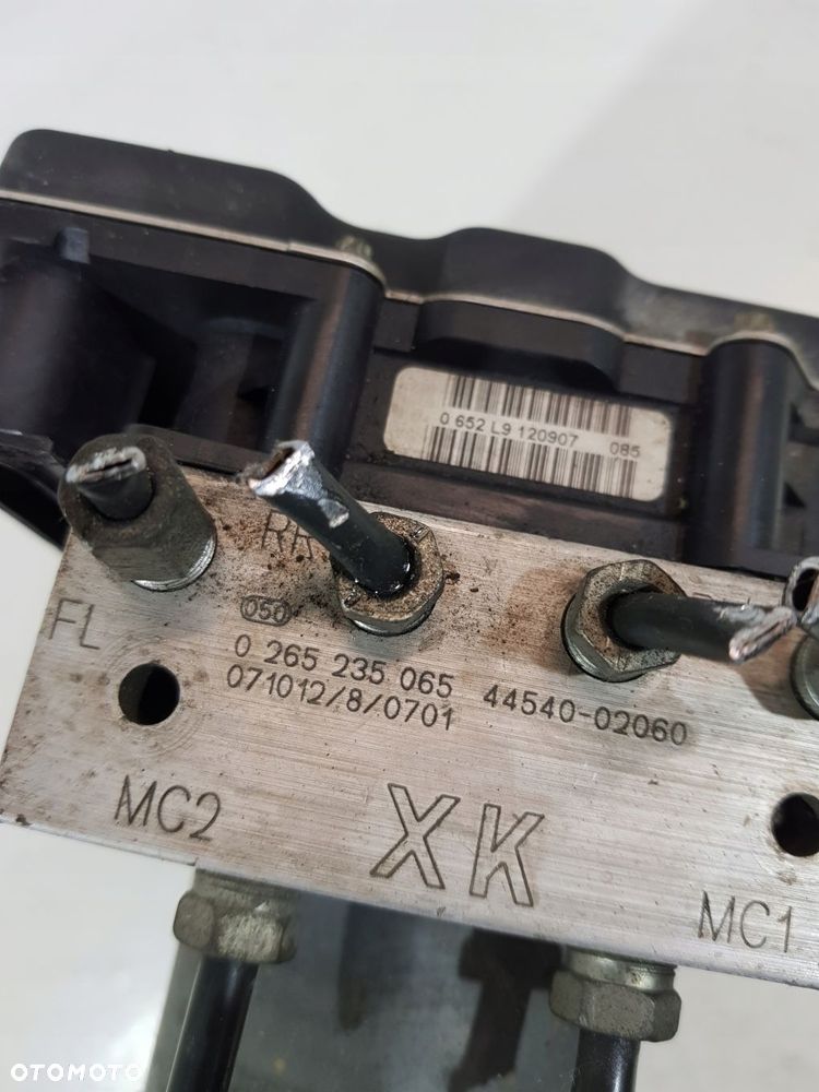 pompa hamulcowa abs 44540-02060 toyota auris i avensis 2.0d d-4d - 10