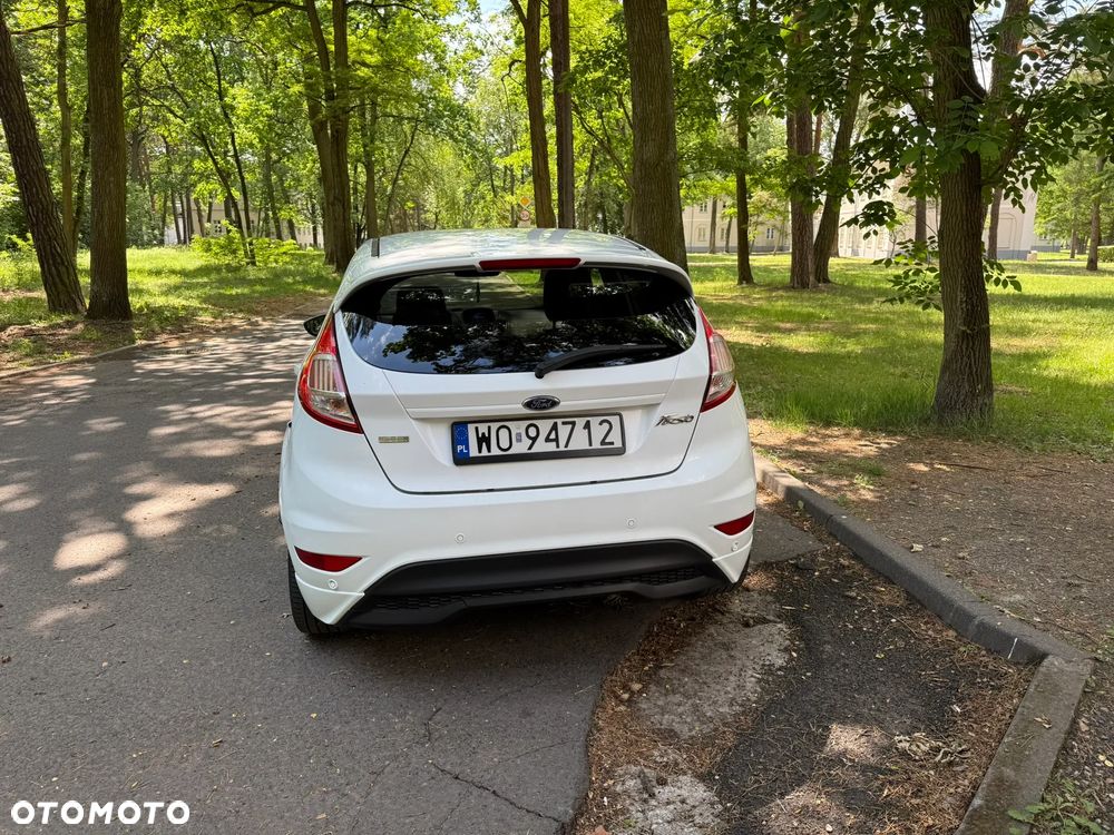 Ford Fiesta - 8
