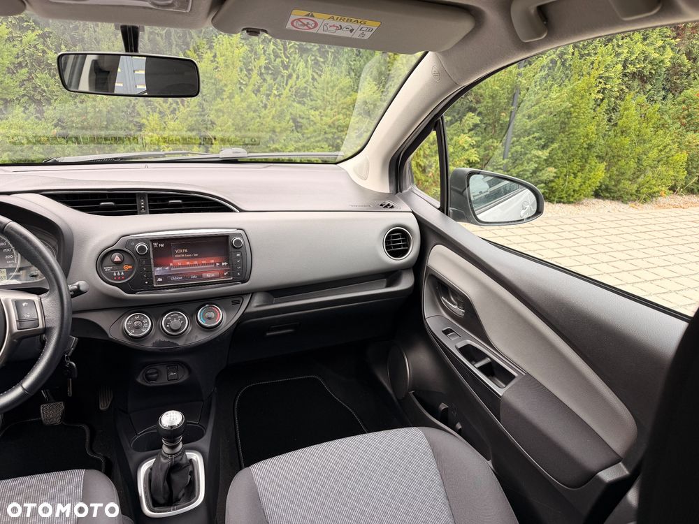 Toyota Yaris 1.33 VVT-i Club - 13