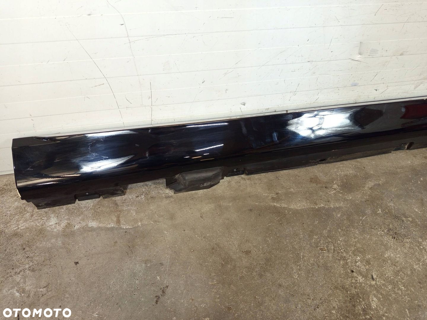 LISTWA PROGOWA PROGU PRAWA MERCEDES E W213 KOMBI 040 A2136901040 - 2