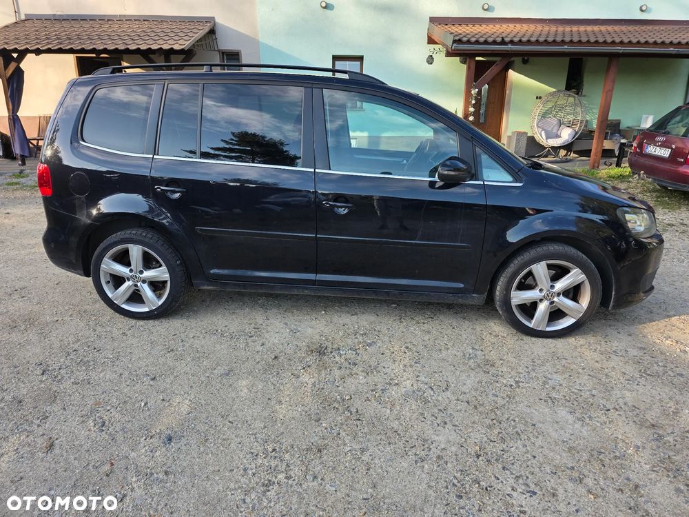 Volkswagen Touran - 3