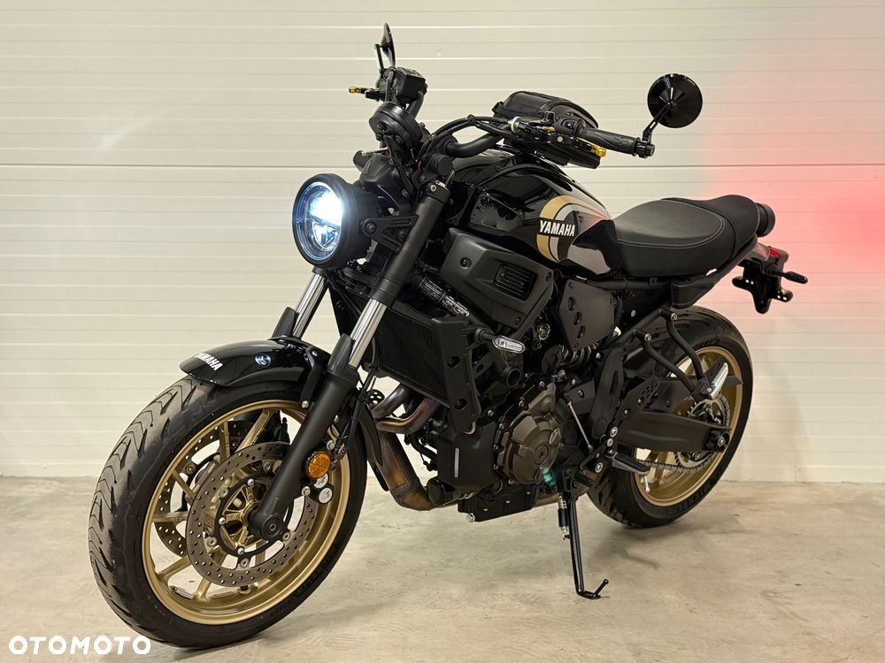 Yamaha XSR - 7