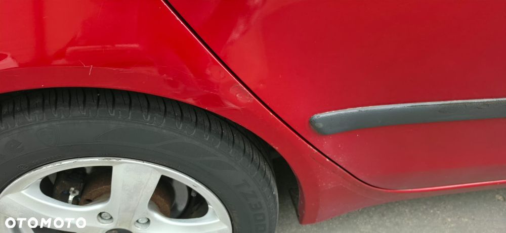 Mitsubishi Lancer 1.5 Invite - 9
