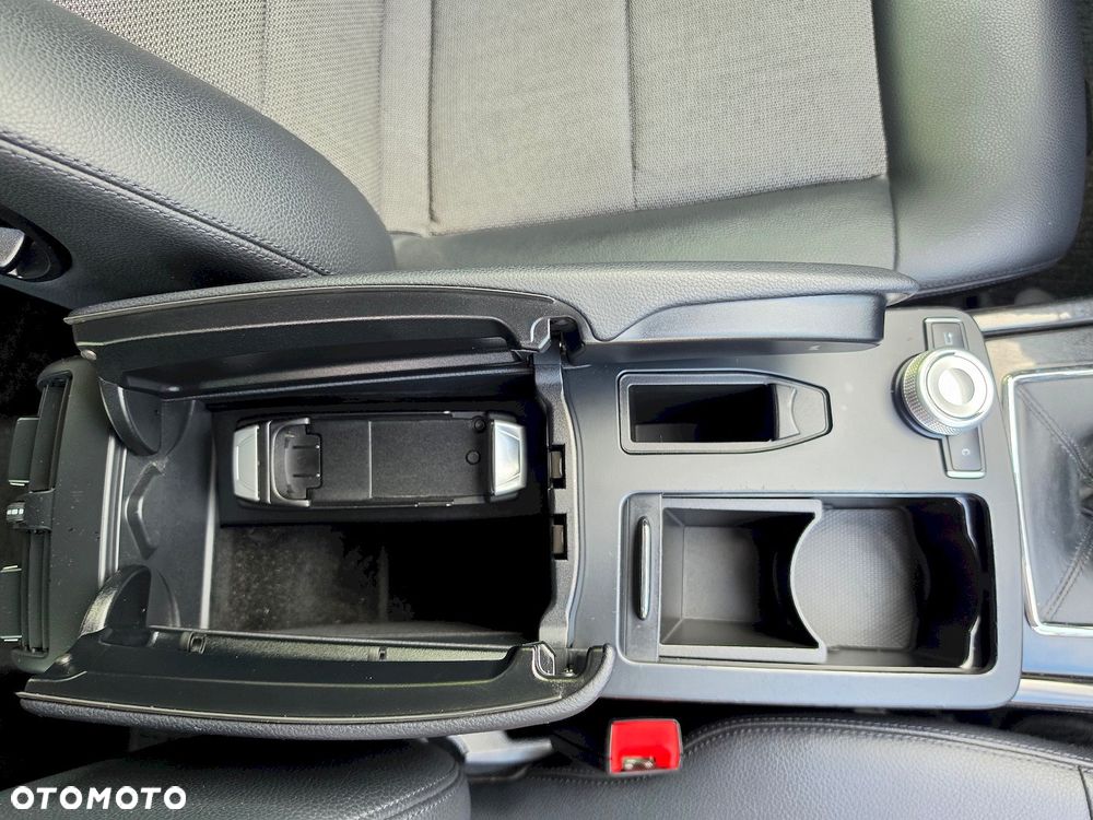 Mercedes-Benz Klasa E 250 CDI DPF BlueEFFICIENCY Avantgarde - 30