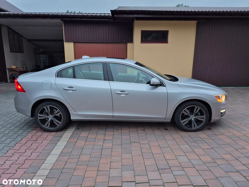 Volvo S60 T5 Powershift - 3