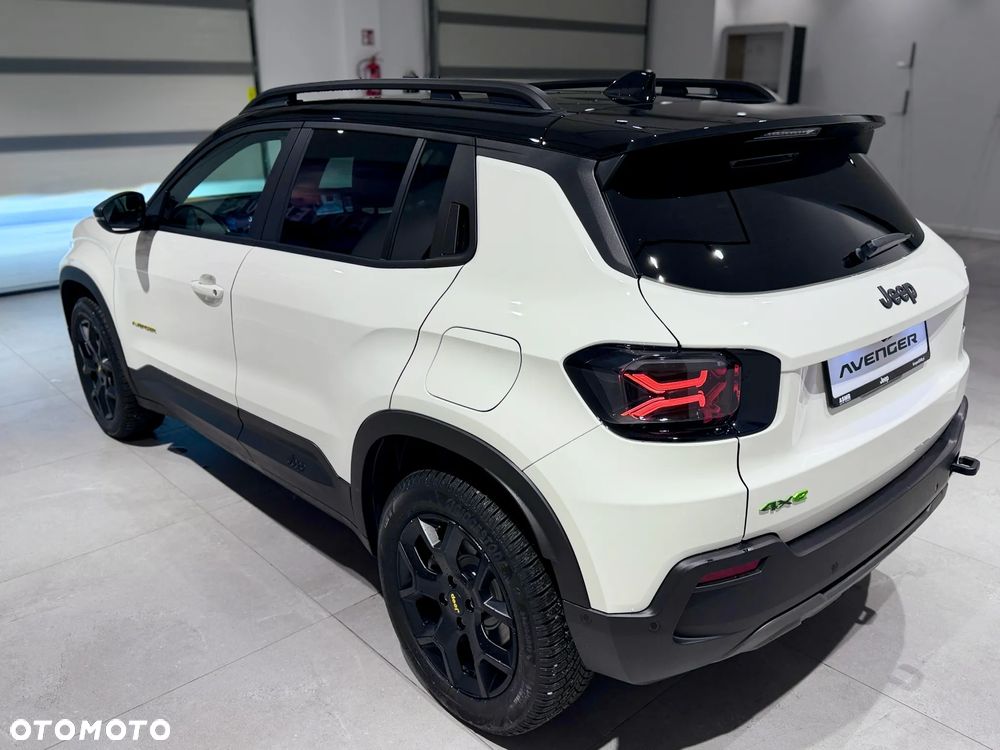 Jeep Avenger 1.2 T3 mHEV The North Face 4xe eDCT6 - 12