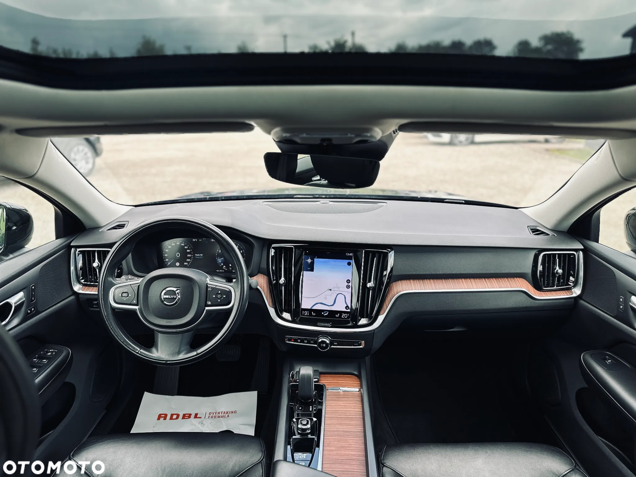 Volvo S60 B5 B AWD Plus Dark - 21