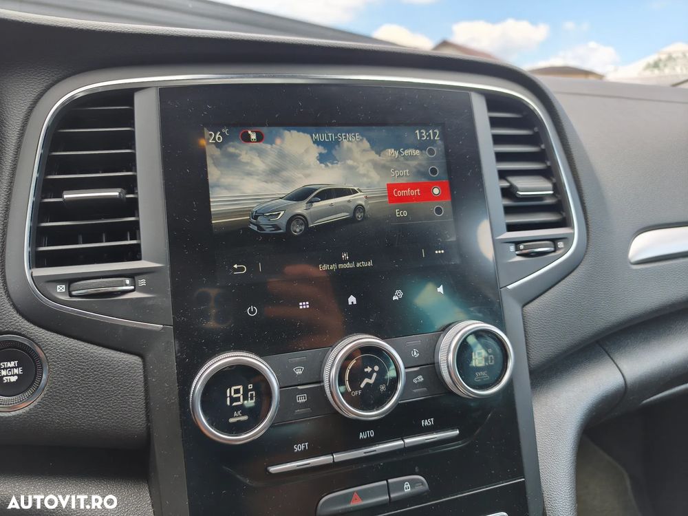 Renault Megane TCE 140 EDC Techno - 13