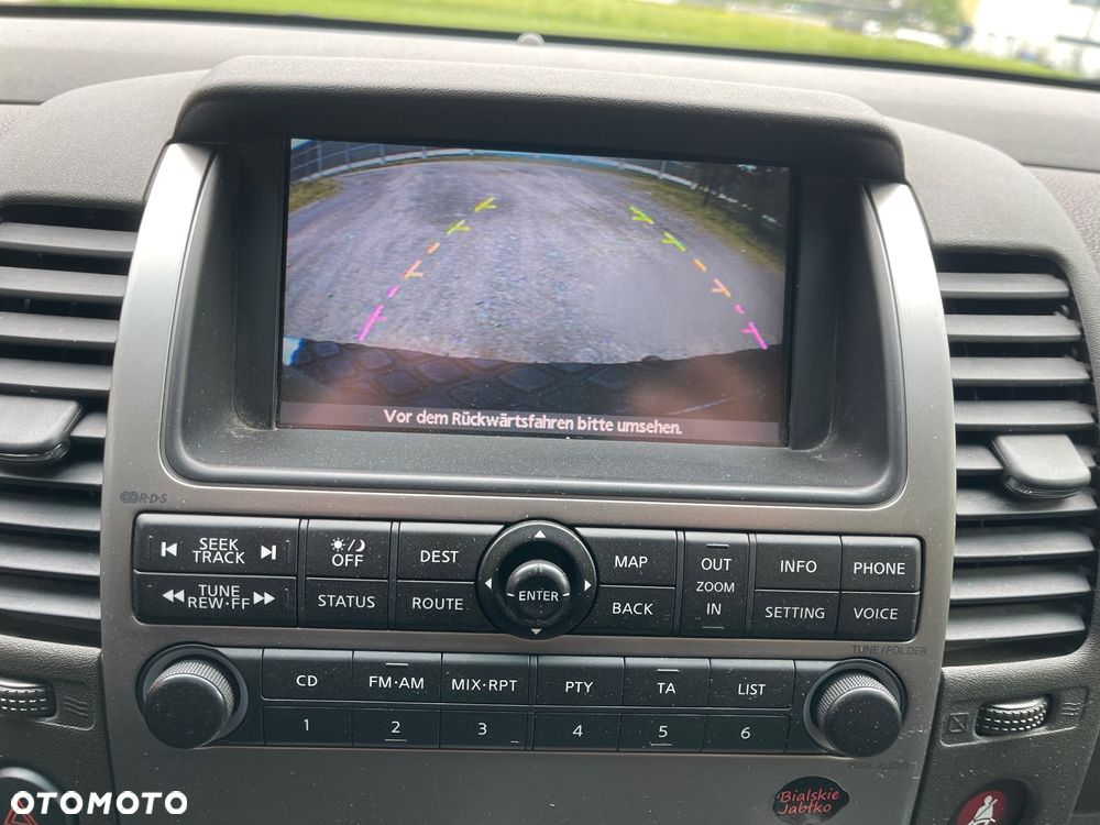 Nissan Pathfinder 2.5 DCi LE - 34