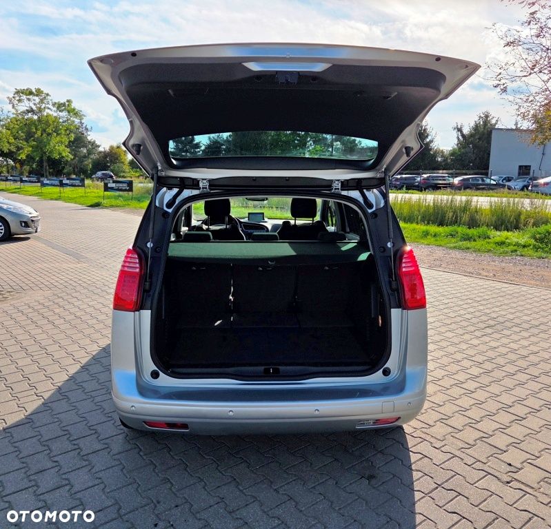 Peugeot 5008 HDI 115 Allure - 12