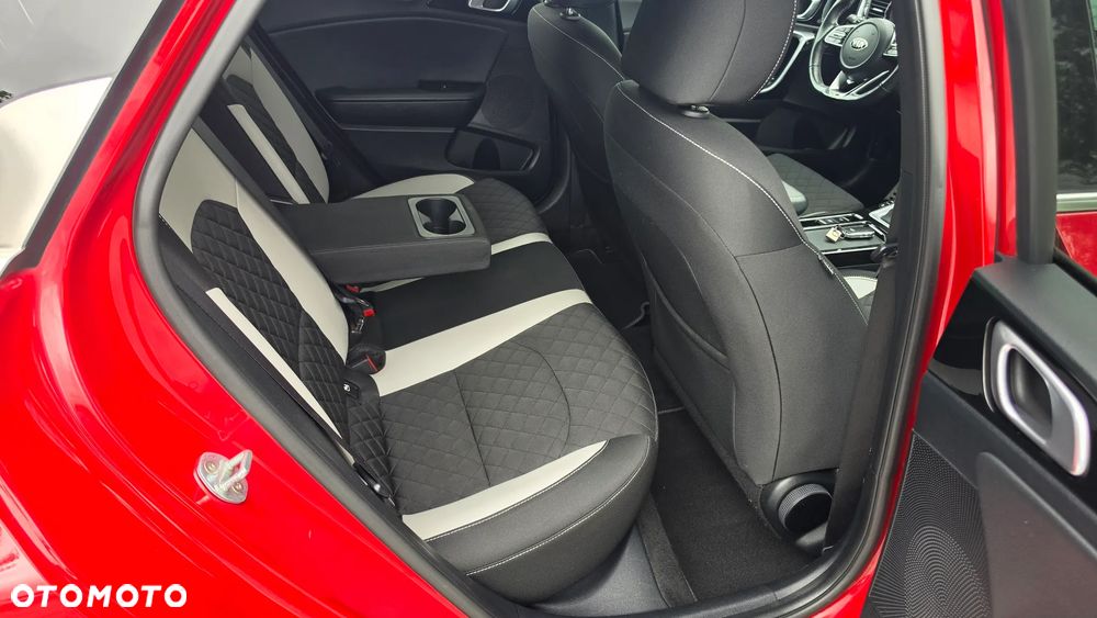 Kia ProCeed 1.6 CRDi GT Line DCT - 16