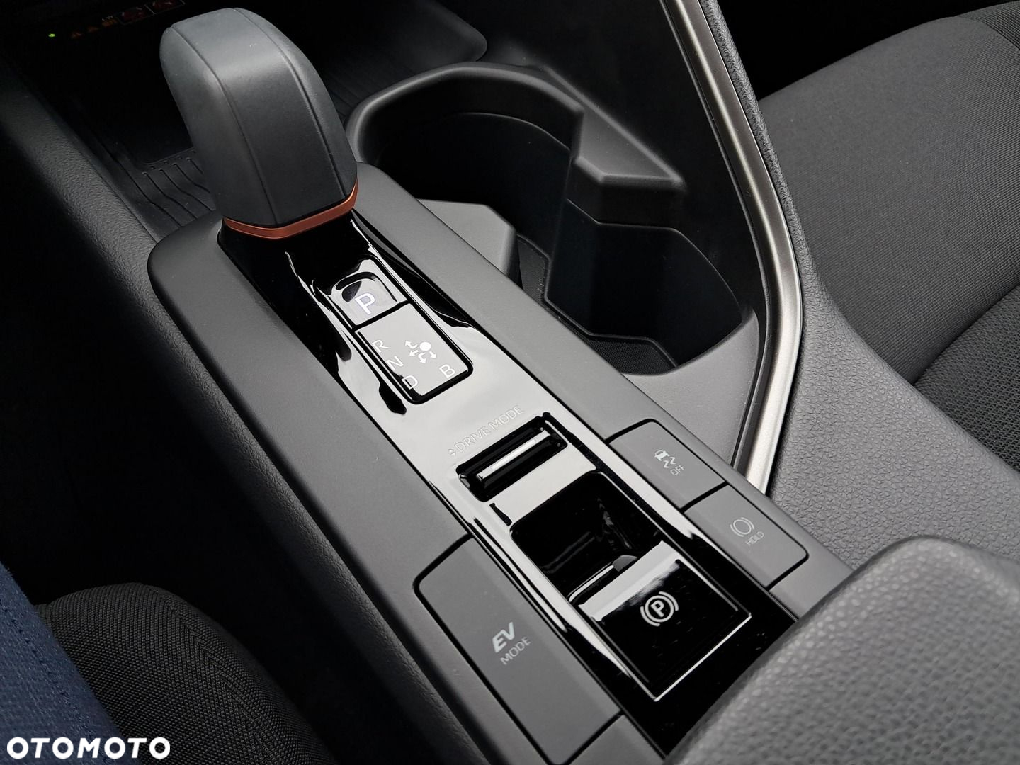 Toyota C-HR - 25