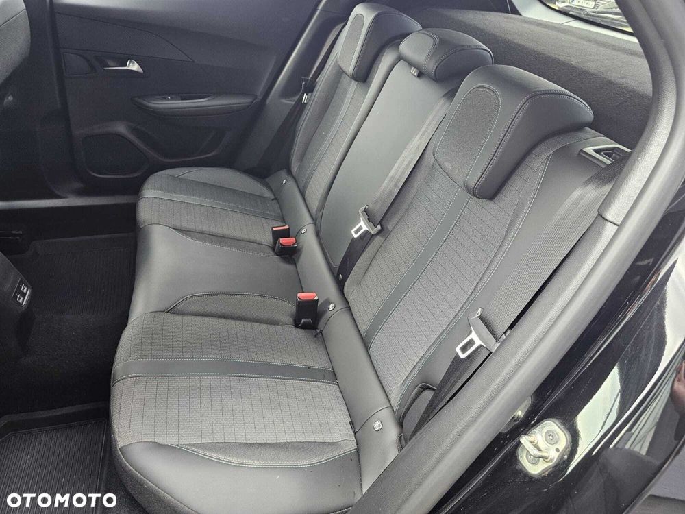 Peugeot 2008 1.2 PureTech Allure Pack S&S EAT8 - 13