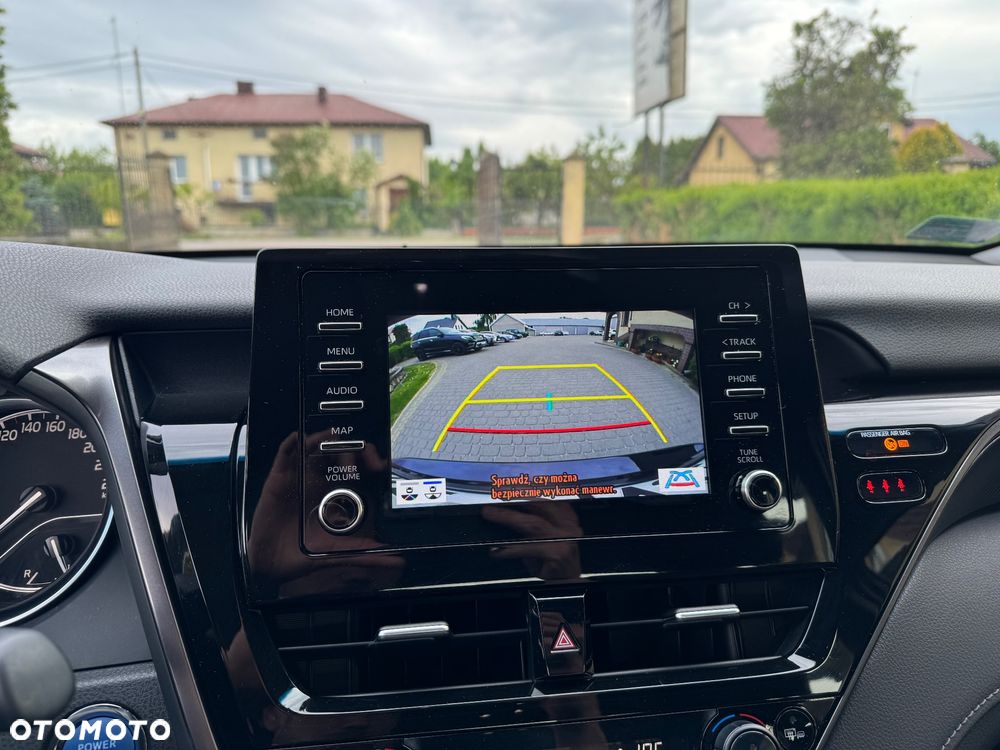 Toyota Camry 2.5 Hybrid Comfort CVT - 18