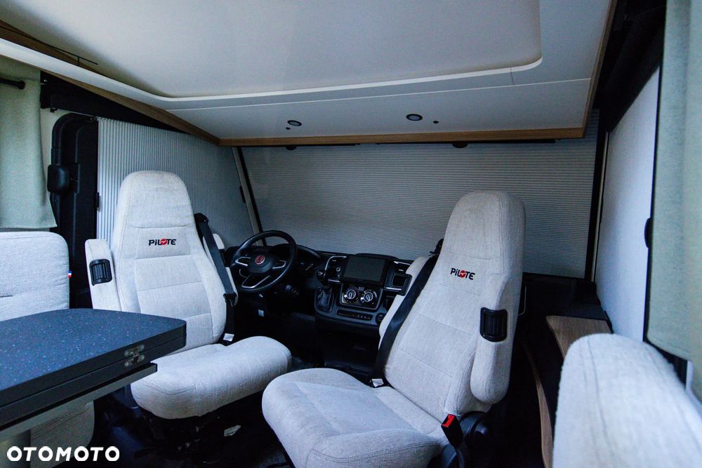 PILOTE G740 FC - 23