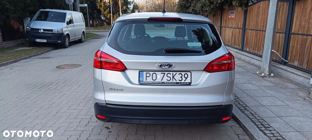 Ford Focus 1.5 TDCi SYNC Edition - 5