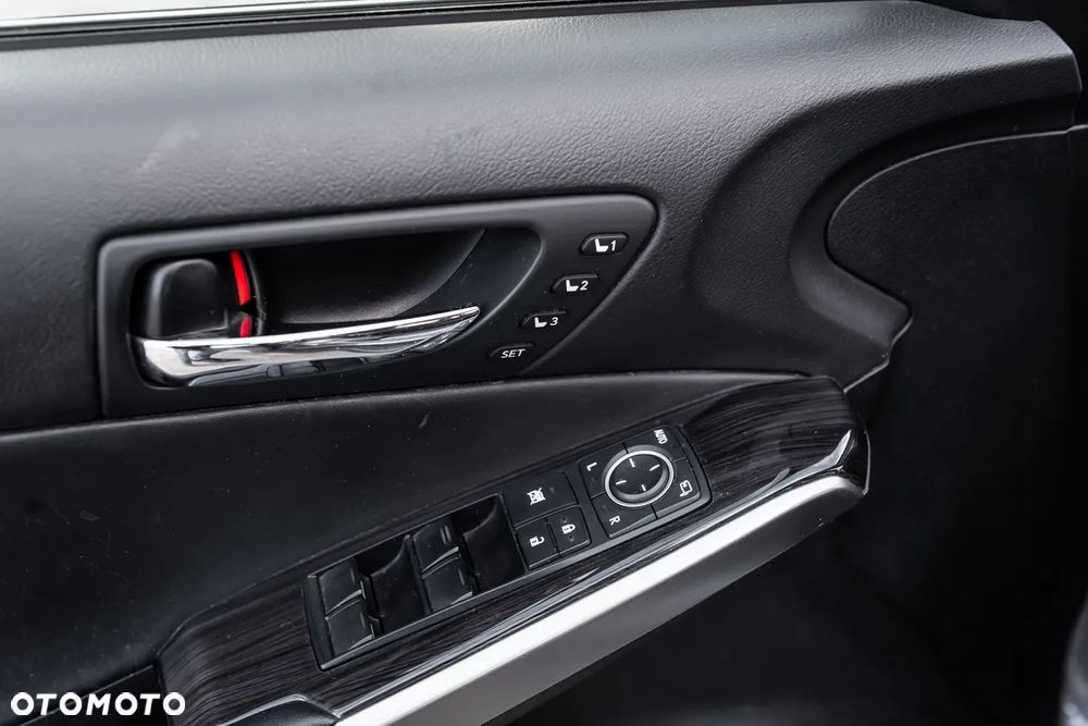 Lexus IS 300h Prestige EU6 - 15