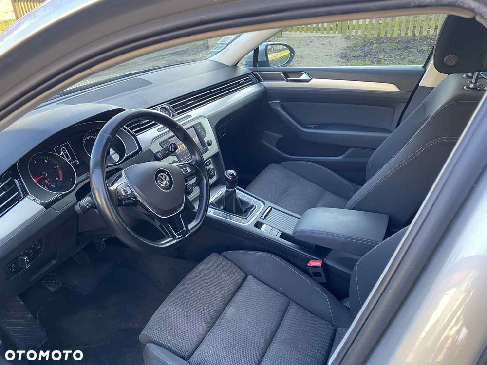 Volkswagen Passat Variant - 9