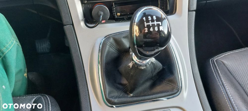 Ford Galaxy 2.2 TDCi Ghia - 16