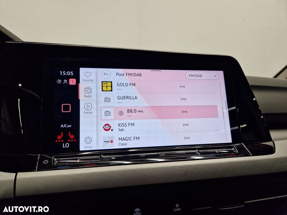 Volkswagen Golf 2.0 TDI DSG Life - 8