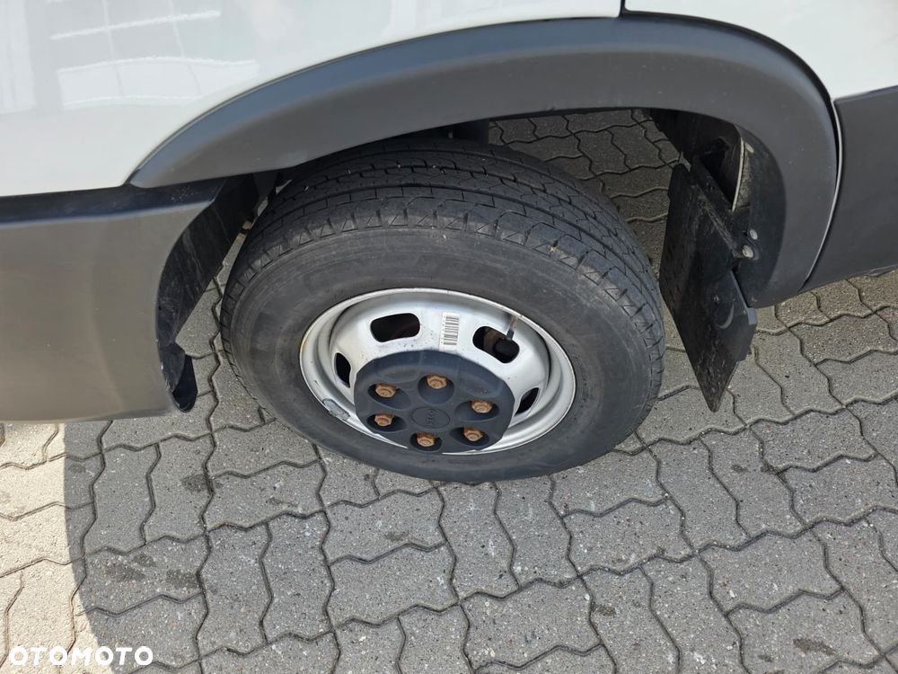 Iveco 50C18 Kontener 8EP Krajowy Ledy  Winda 1000 kg ! 4200x2200x2200 - 21