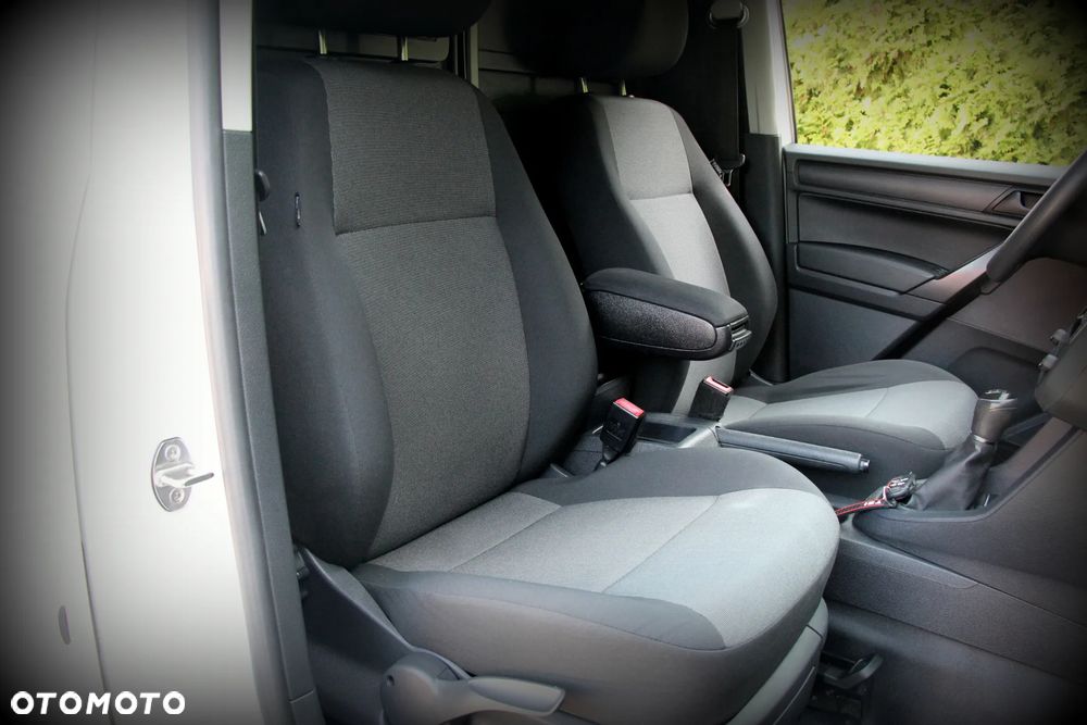 Volkswagen CADDY MAXI - 9