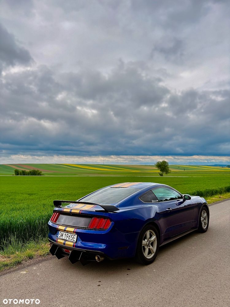 Ford Mustang 3.7 V6 - 1