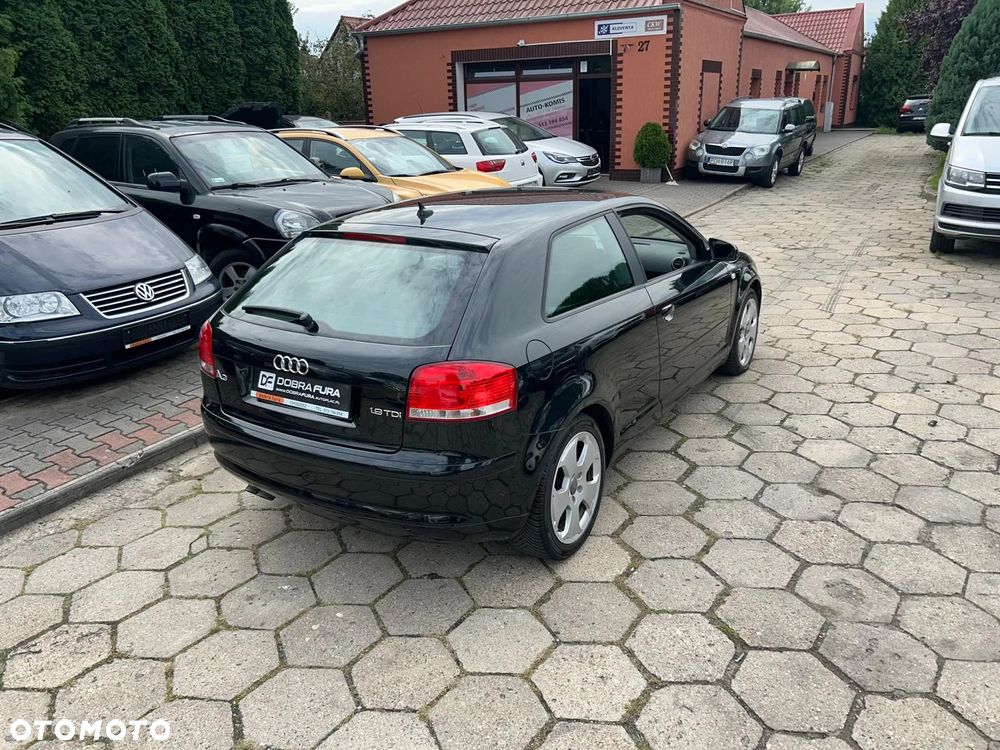 Audi A3 3-drzwiowe 1.9 TDI DPF S Line Sportpaket plus - 26