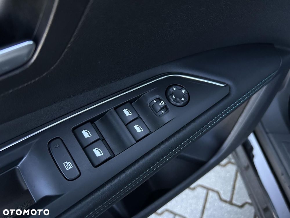 Peugeot 3008 1.5 BlueHDi Allure Pack S&S EAT8 - 14