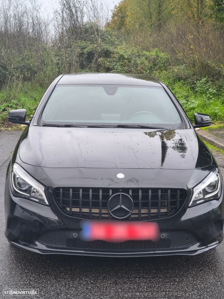 Mercedes-Benz CLA 180 d Shooting Brake AMG Line - 5