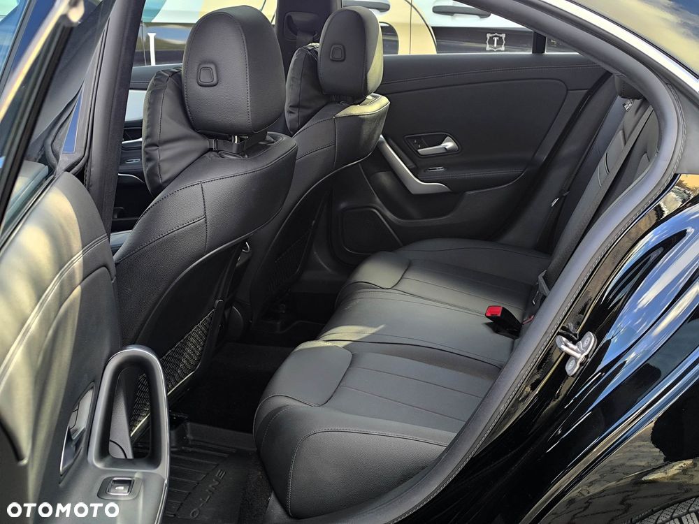 Mercedes-Benz CLA 250 4Matic 8G-DCT Progressive Line Advanced - 11
