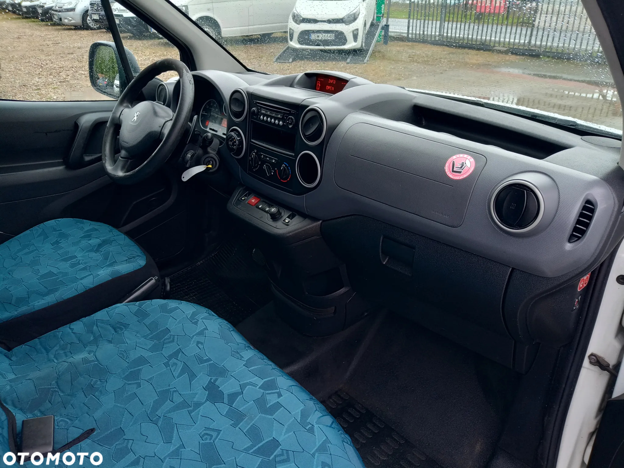 Peugeot Partner - 12