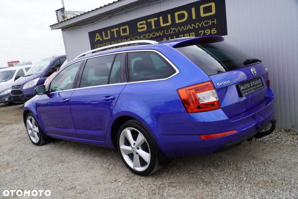Skoda Octavia 2.0 TDI DSG Style - 36