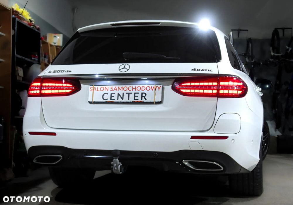 Mercedes-Benz Klasa E 300 de 4Matic 9G-TRONIC AMG Line - 9