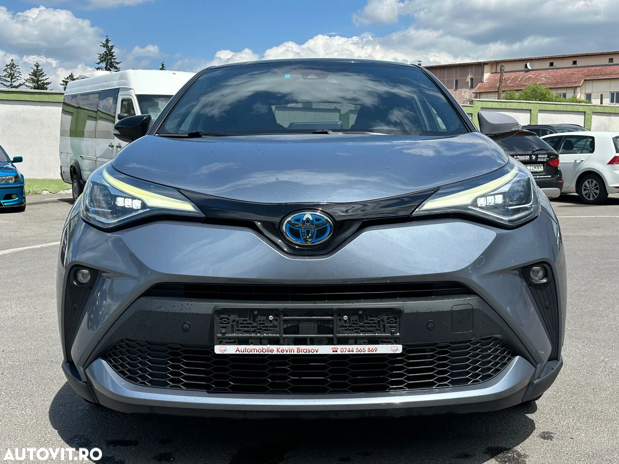 Toyota C-HR 2.0 HSD 184 CP 4x2 CVT Classy Bi-Tone - 9