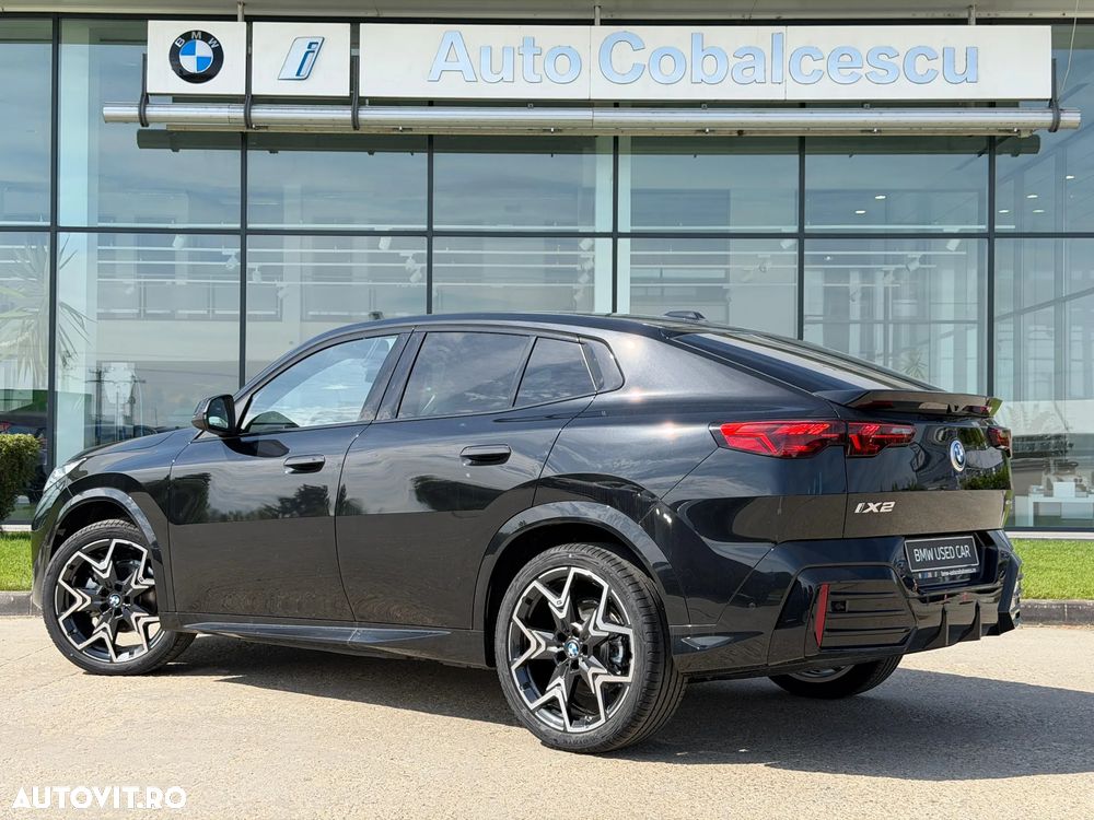 BMW iX2 eDrive20 - 4