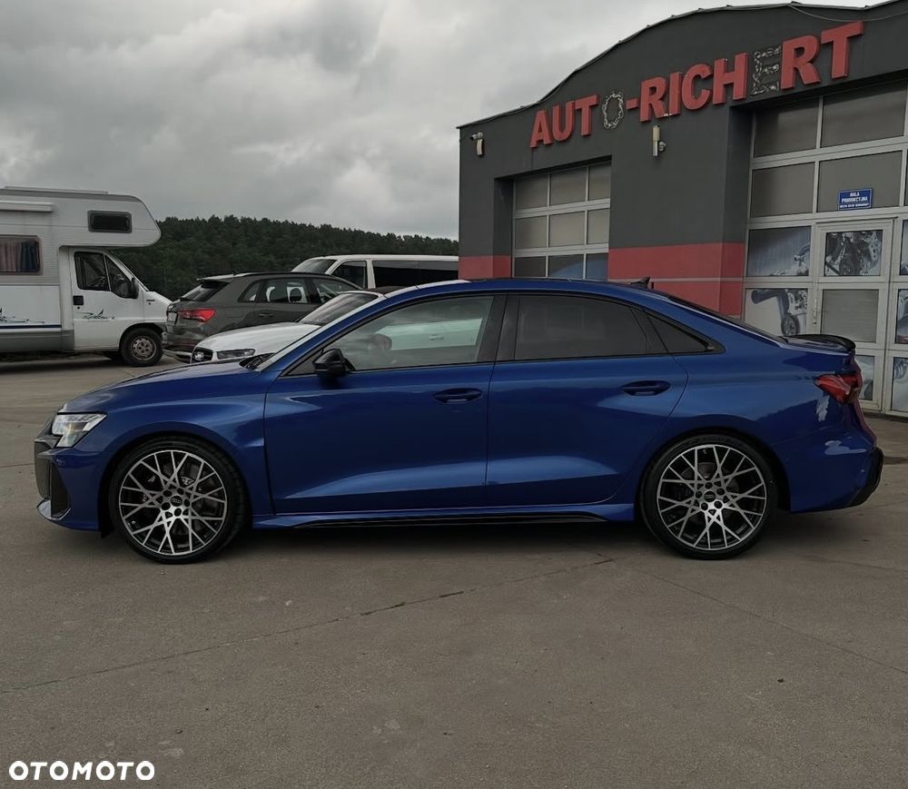 Audi RS3 Limousine - 9