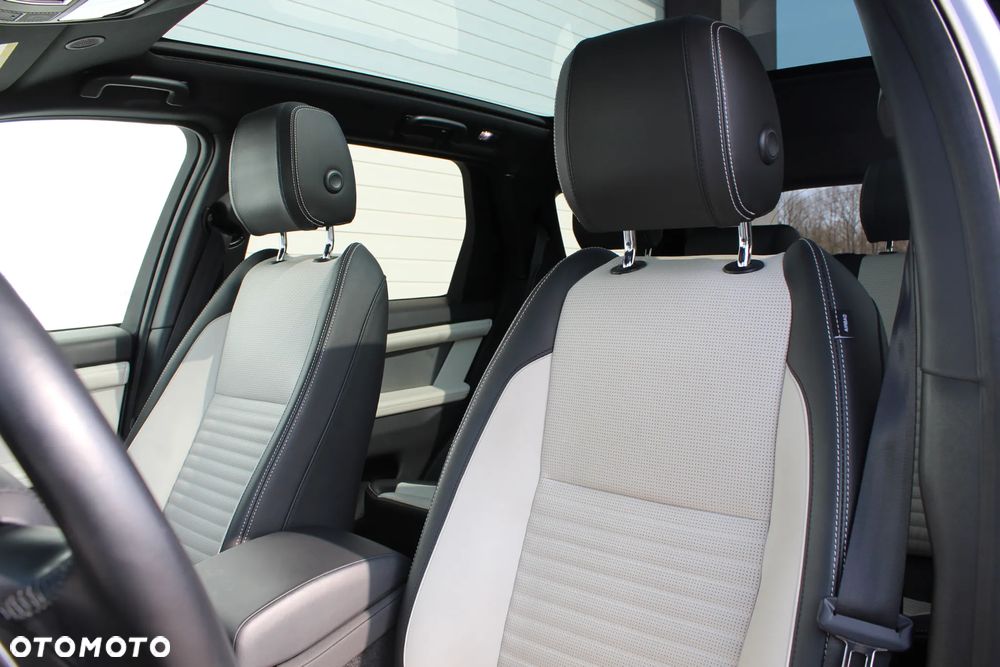 Land Rover Discovery Sport - 10