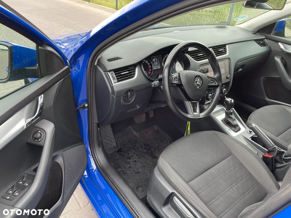 Skoda Octavia 2.0 TDI Ambition DSG - 4