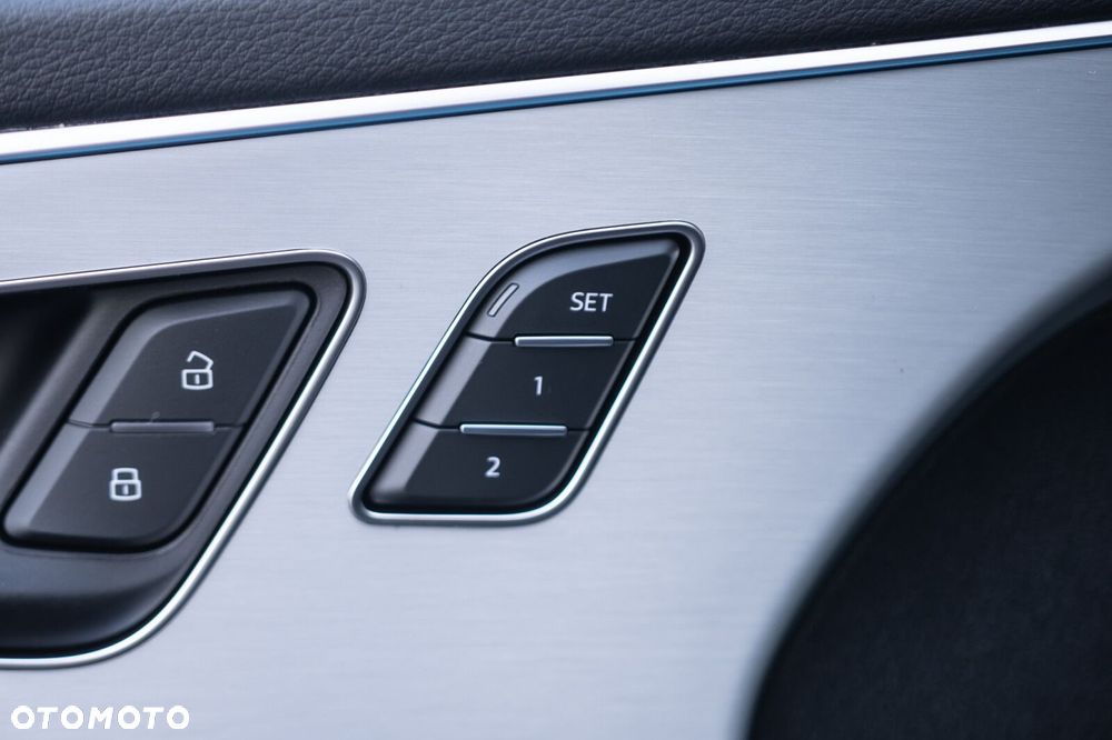 Audi Q8 - 17