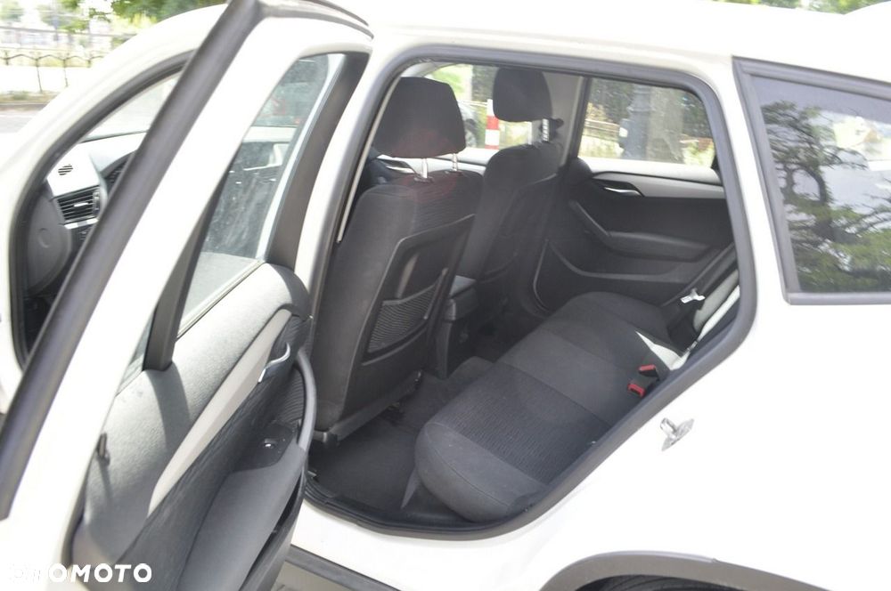 BMW X1 sDrive18d Sport Line - 7