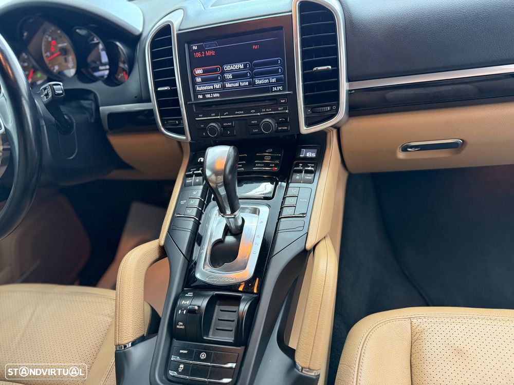 Porsche Cayenne Tiptronic S - 43