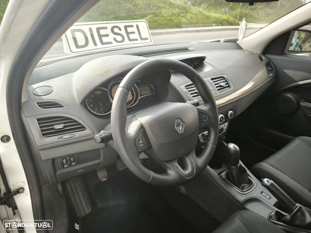 Renault Mégane 1.5 dCi Dynamique - 6
