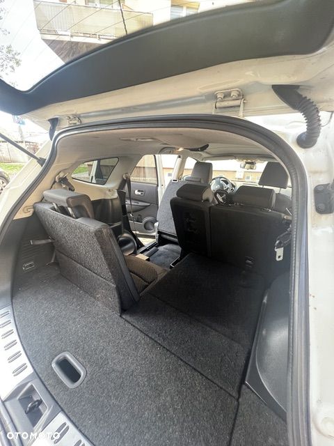 Nissan Qashqai+2 - 15